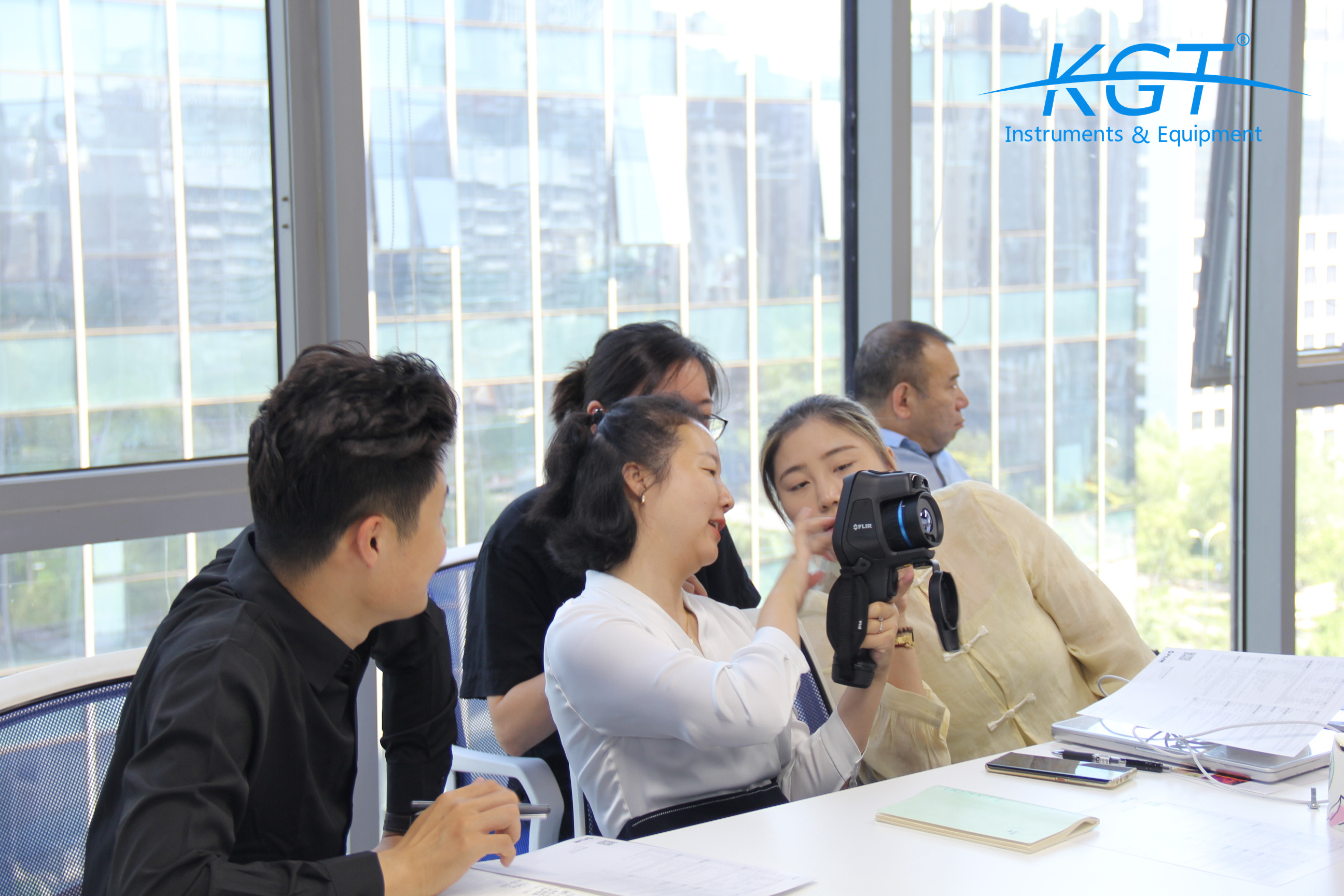 培訓FLIR<a href='http://swschina.com/hongwairexiangyi.html'>熱像儀</a>